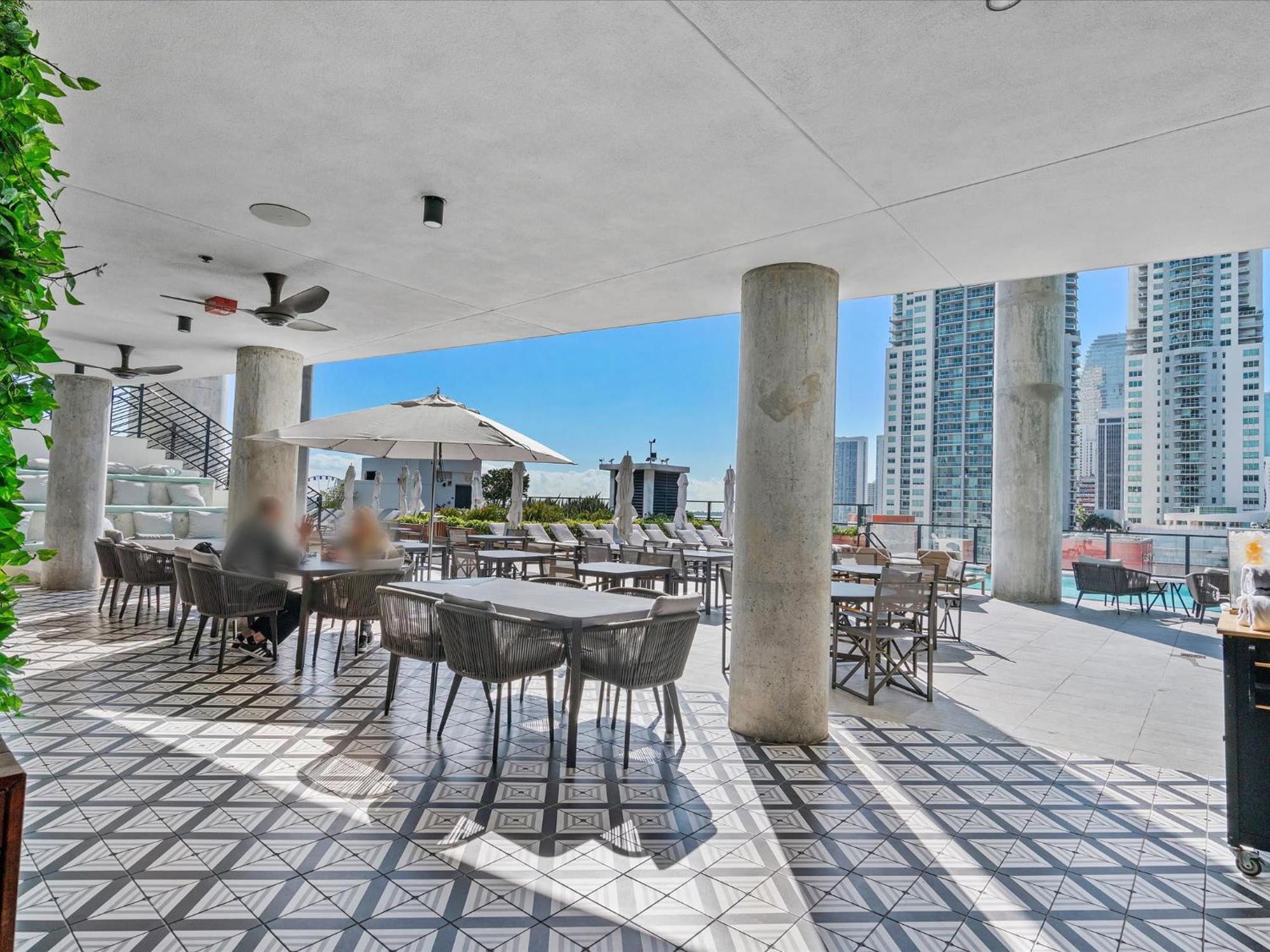 Mvr - Nights & Ocean Sights Await Apartment